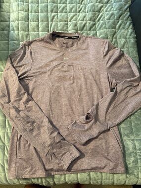 Nike Women's Size Small Long-Sleeve Dri Fit Shirt Purple Heather